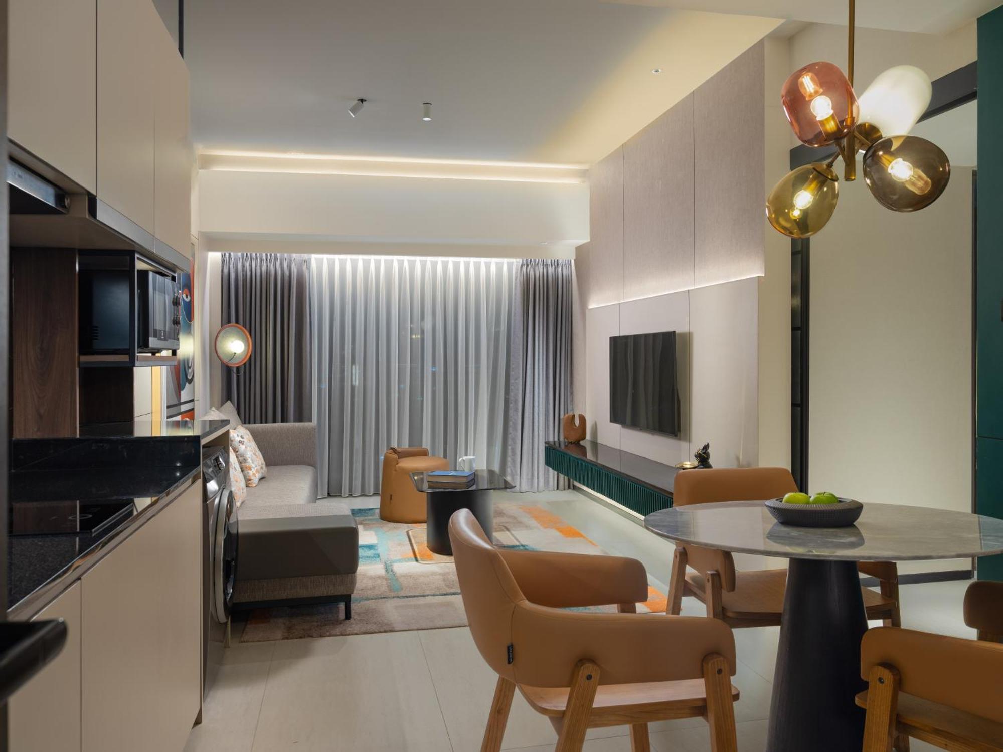 Hotel Herloom & Bsd 4*