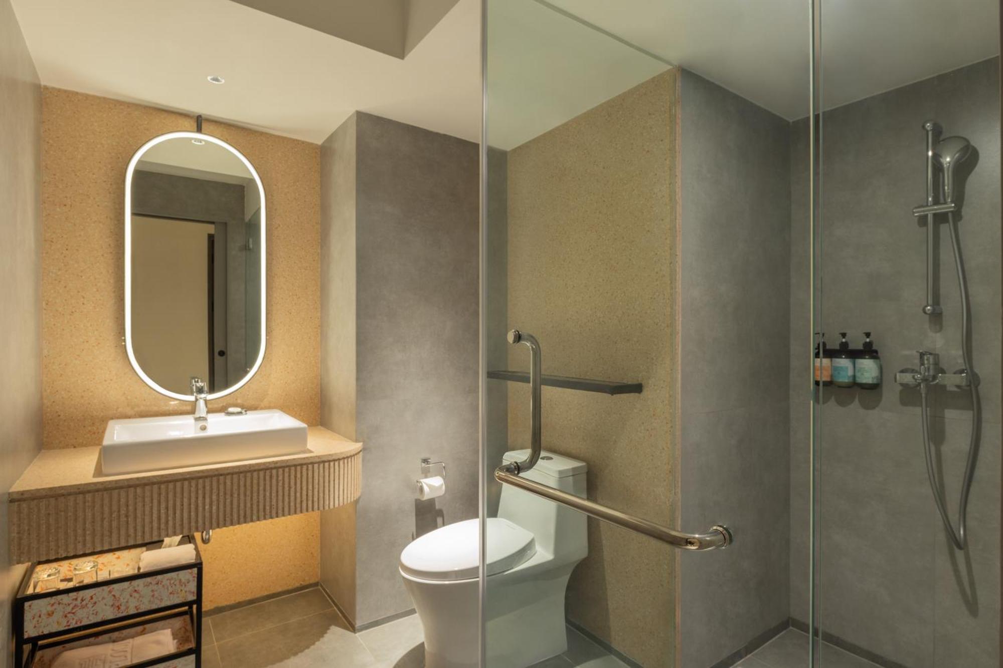 Herloom & Bsd 4* Tangerang